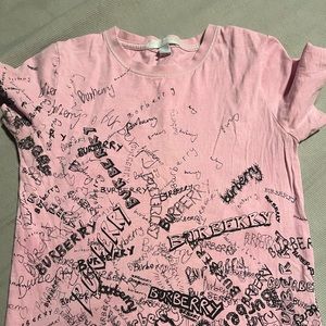 Girls graffiti Burberry tee